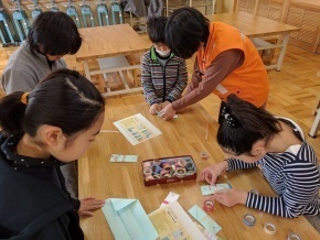 箸入れを作成中