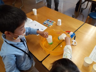 起き上がりこぼし実験中！